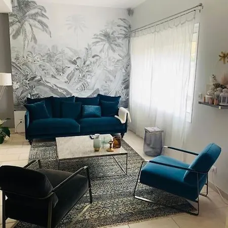 Prázdninový dům Agreable Maison En Centre De *